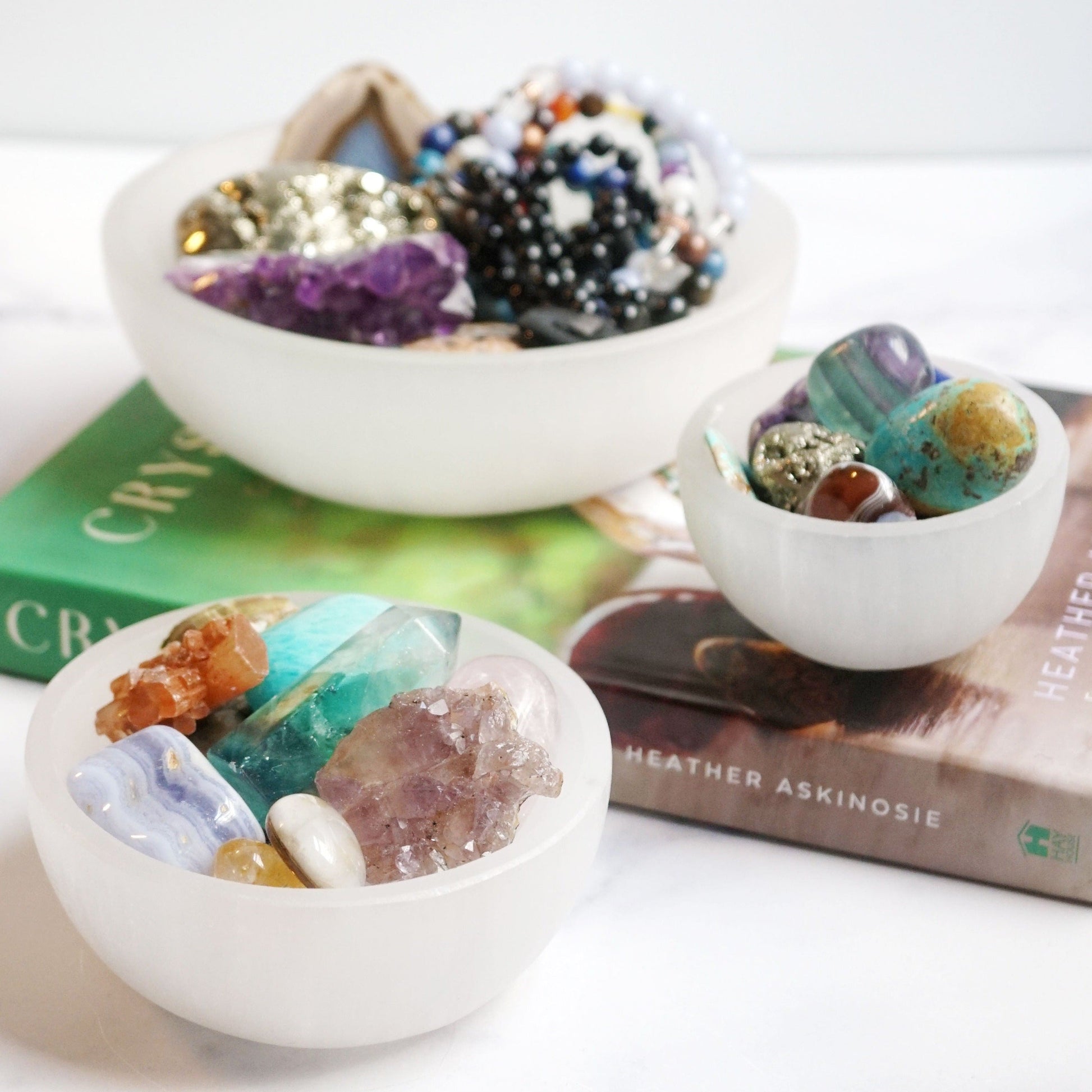 🌙 Selenite Charging Bowl – Crystal Cleansing & Energy Recharging Dish Sacred White Selenite Bowl for Stones, Jewelry & Spiritual Tools by Spiritual Abacus