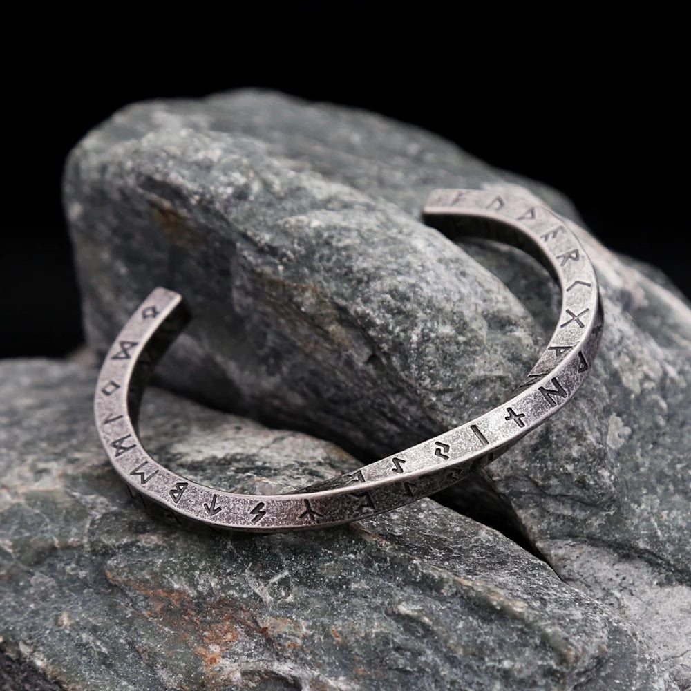🛡 Spiritual Abacus Vintage Stainless Steel Viking Mobius Bangle – Nordic Rune Letter Bracelet