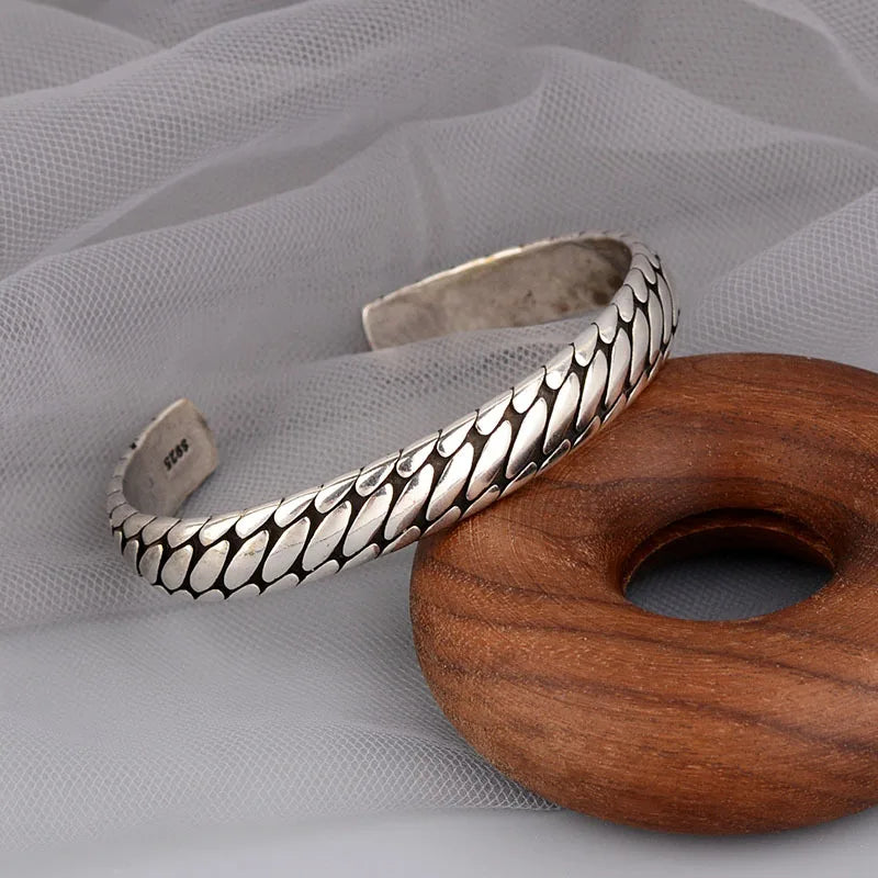 Spiritual Abacus™ Retro Oval Pattern Open Bracelet – Minimalist Silver-Tone Cuff for Women & Men