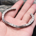 🛡 Spiritual Abacus Vintage Stainless Steel Viking Mobius Bangle – Nordic Rune Letter Bracelet