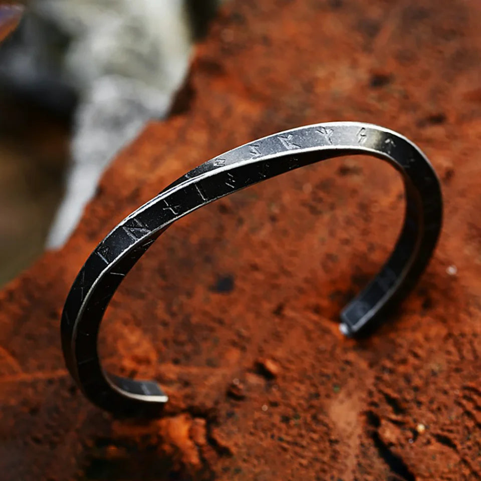 🛡 Spiritual Abacus Vintage Stainless Steel Viking Mobius Bangle – Nordic Rune Letter Bracelet