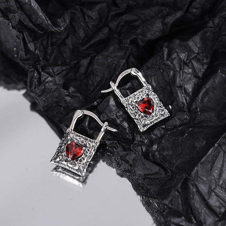 Spiritual Abacus Vintage Sterling Silver Lock Earrings with Heart-Shaped Zircon (S925)